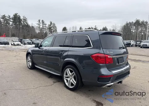 2016 Mercedes-Benz Gl 550 4Matic z USA, uszkodzony, nr VIN 4JGDF7DE5GA684395